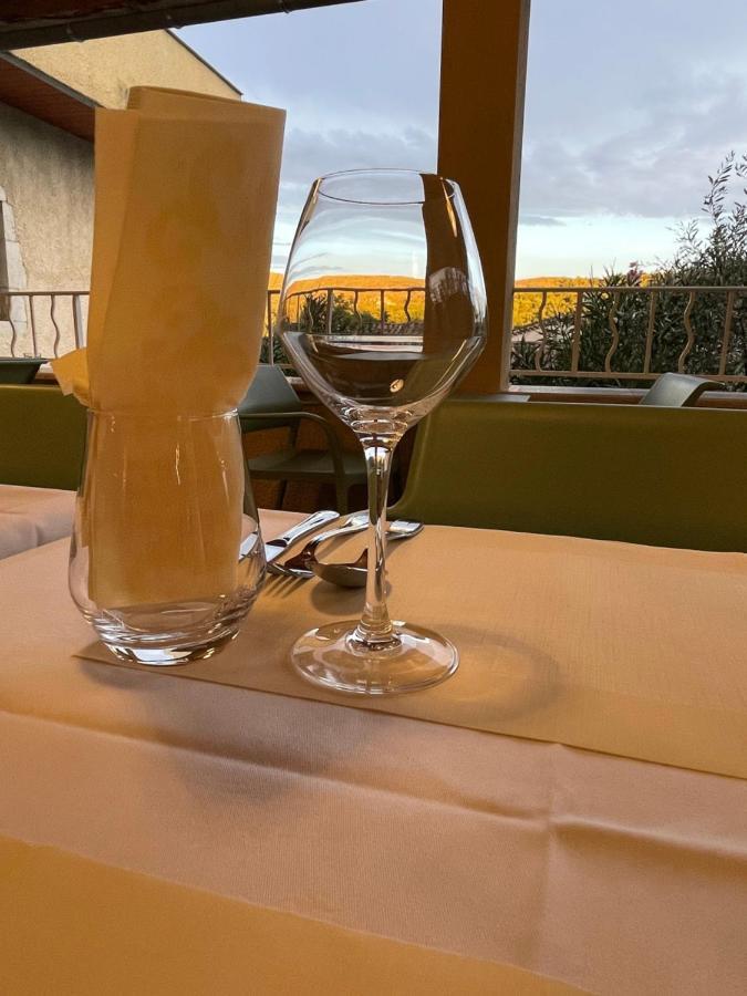 Hotel Berneron Vallon-Pont-d'Arc Bagian luar foto